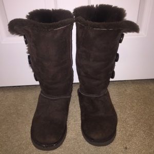 UGGS- Bailey Button Triplet II Boot